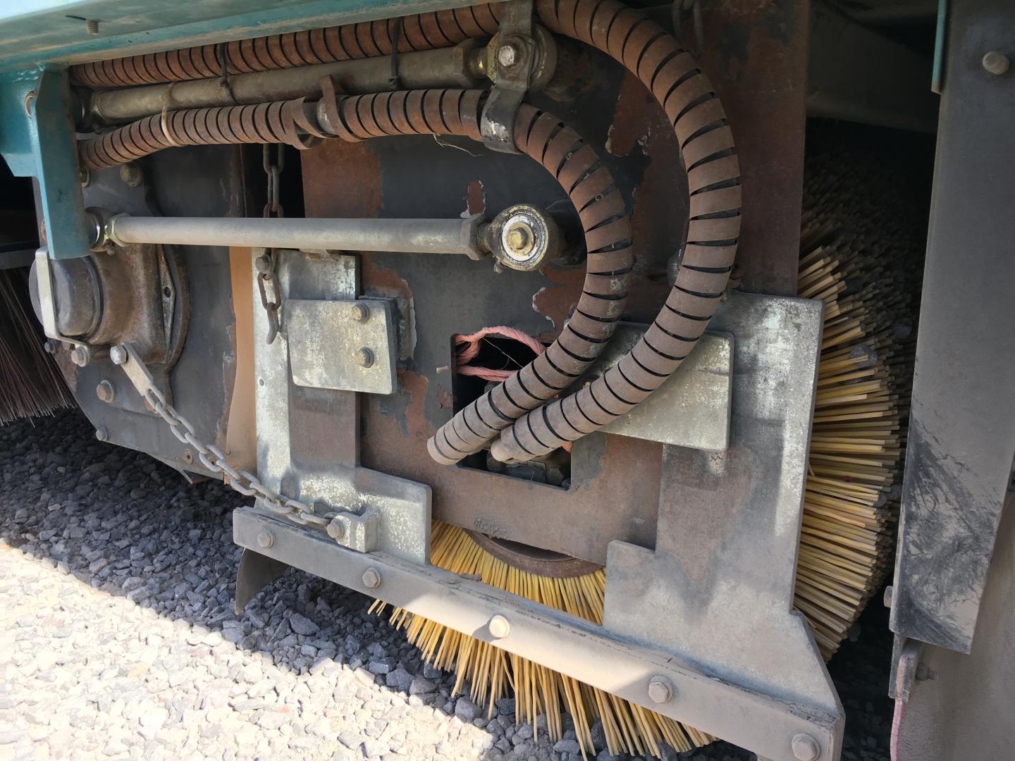 ./imagenes/INVOICE/2019/16462/BARREDORA TENNANT 830-II (22).JPG